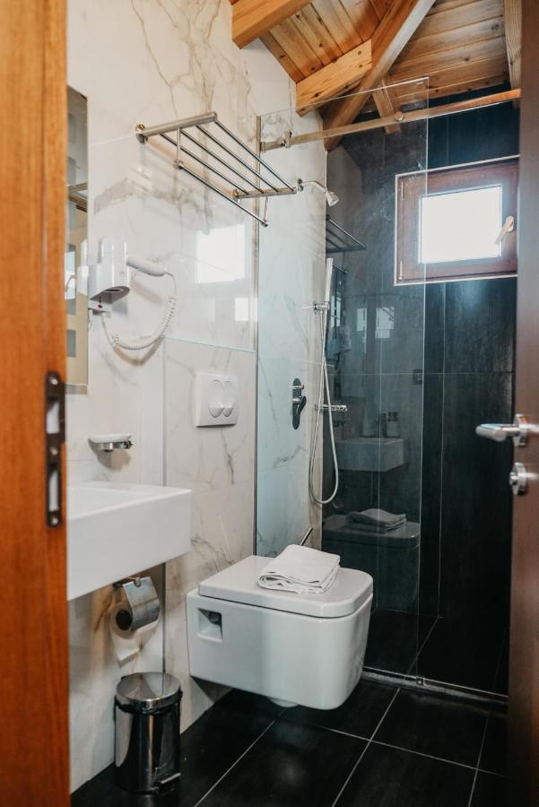 Center Hotel Гирокастра Экстерьер фото